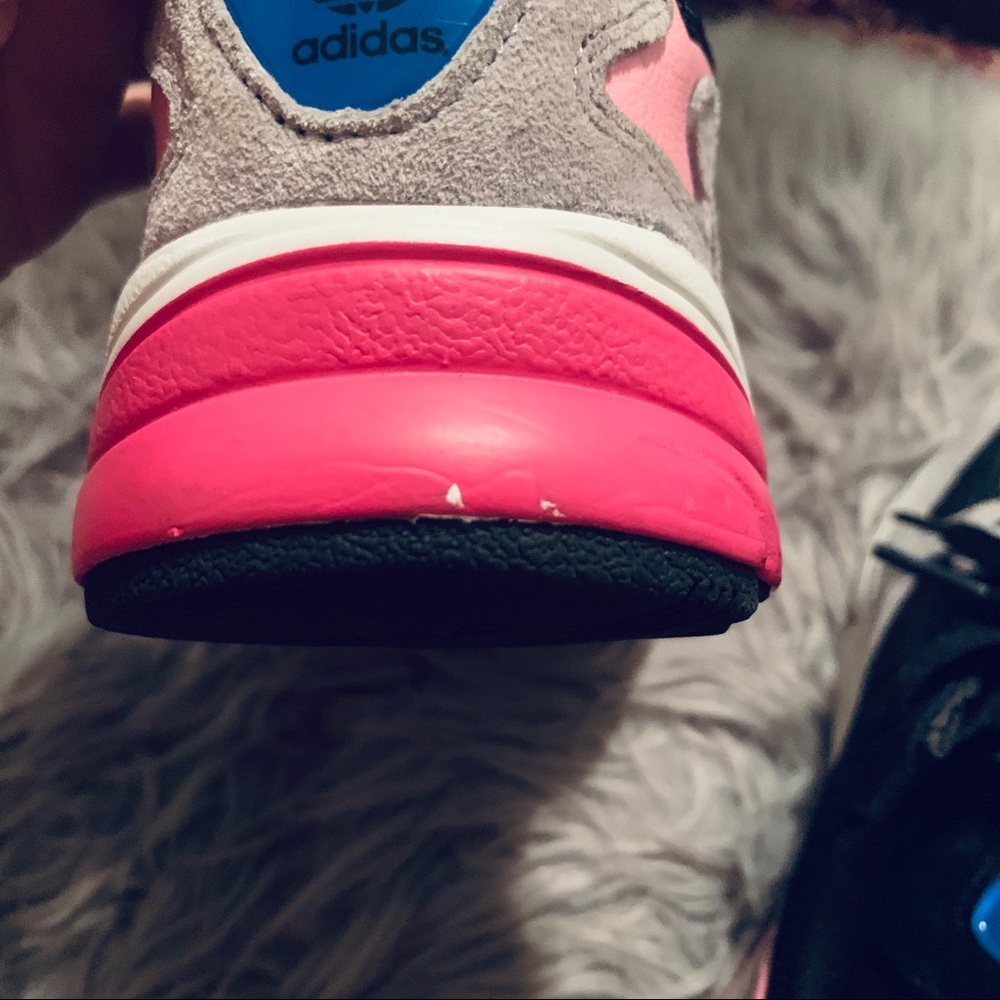 Adidas - Picture 5 of 6